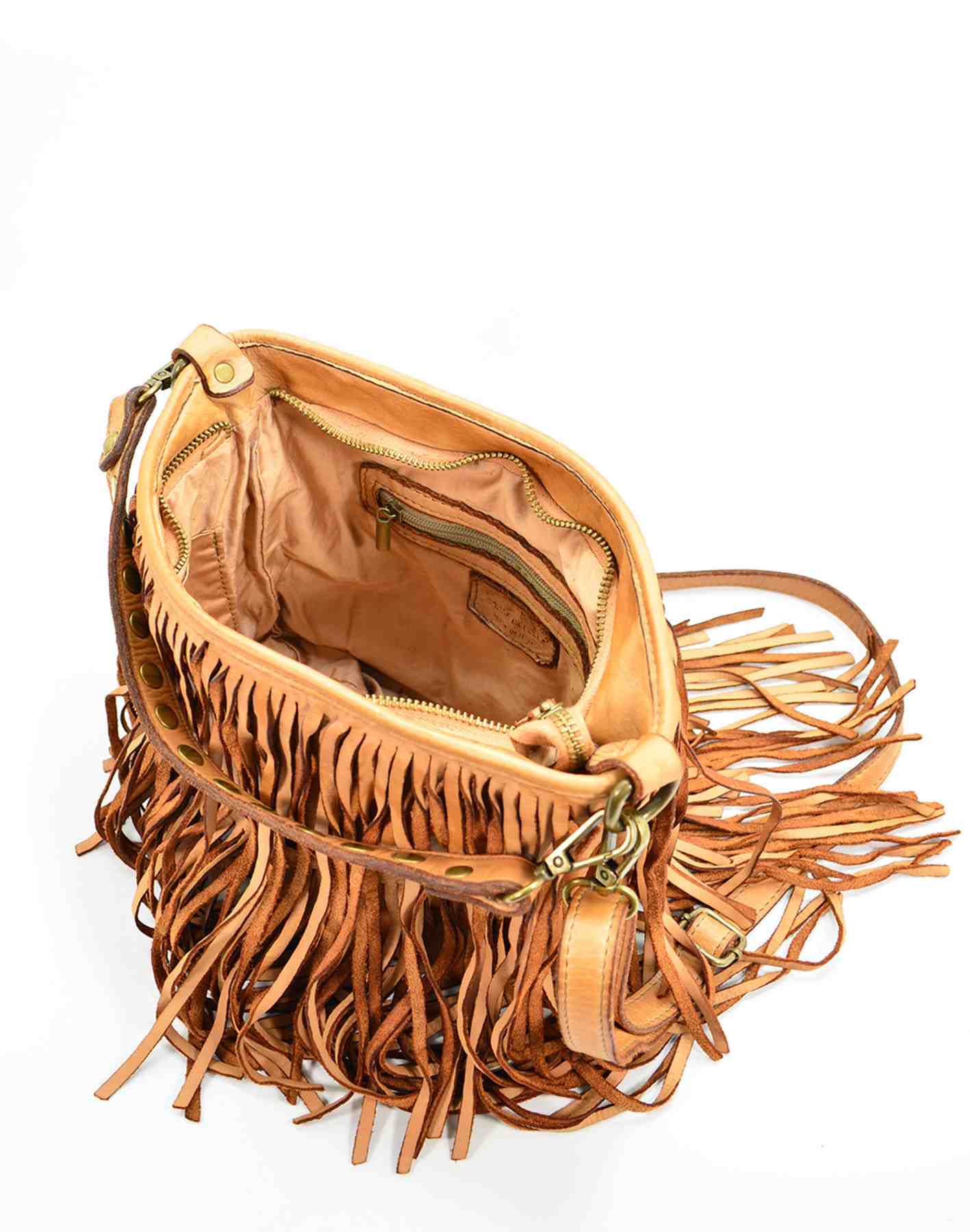 FRANGE● Bolso con flecos de piel italiana negro o marrón.