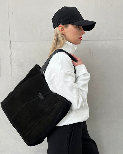 SOHO SANTI WILD. Hobo Shopper Tasche für Damen aus italienisches Wildleder