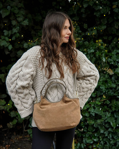 BIELLA WILD™ Suede Damen Schultertasche & Handtasche mit Riemen aus italienischem Wildleder