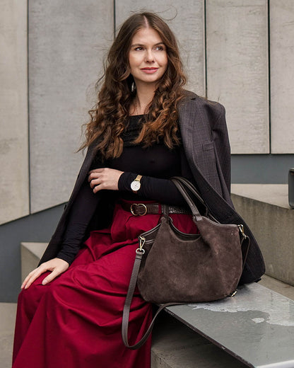 BIELLA WILD™ Suede Damen Schultertasche & Handtasche mit Riemen aus italienischem Wildleder