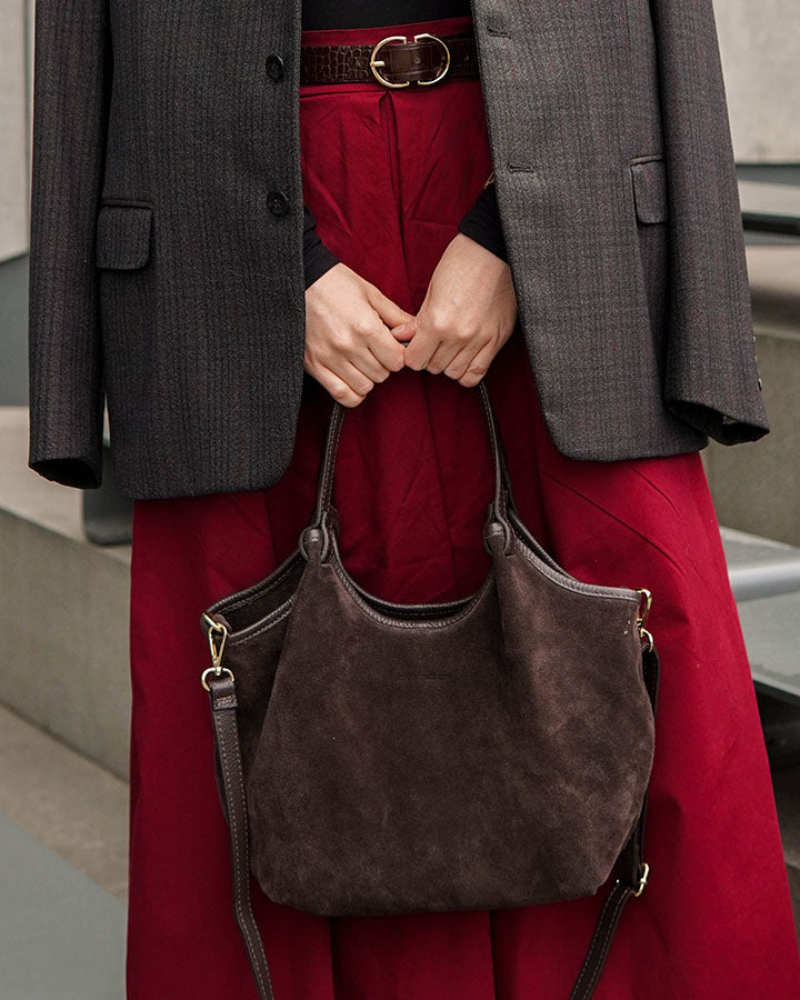 BIELLA WILD™ Suede Damen Schultertasche & Handtasche mit Riemen aus italienischem Wildleder