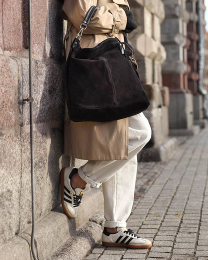 BORANO WILD™ Suede Beuteltasche Hobo für Damen aus italienischem Wildleder