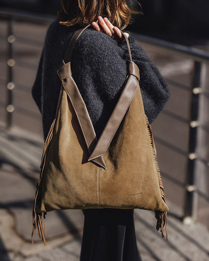 BINOTTO WILD™ Damen Hobo Beuteltasche und Umhängetasche aus italienischem Wildleder