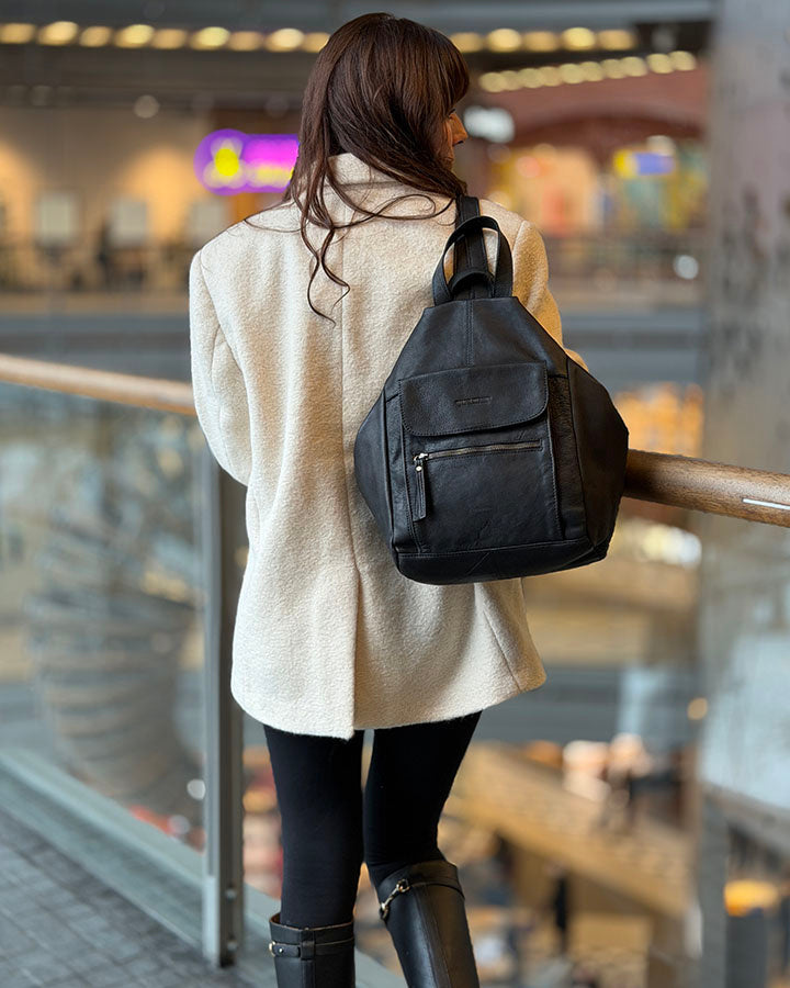 169-leder-urban-rucksack-damen-schwarz-braun_1 Sacktaschen.com