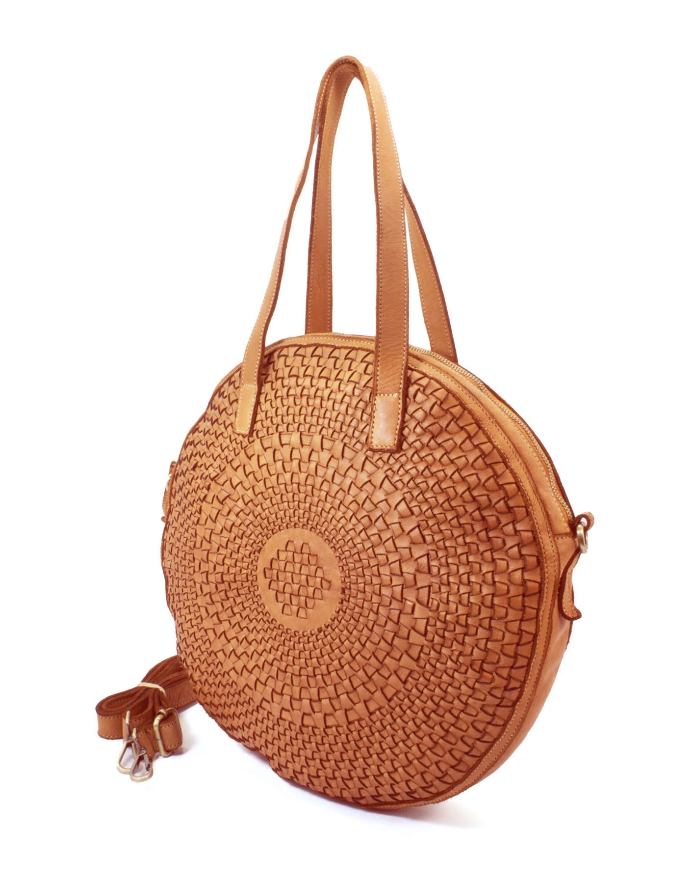 ROTUNDA● Oval women's shoulder bag made of braided leather