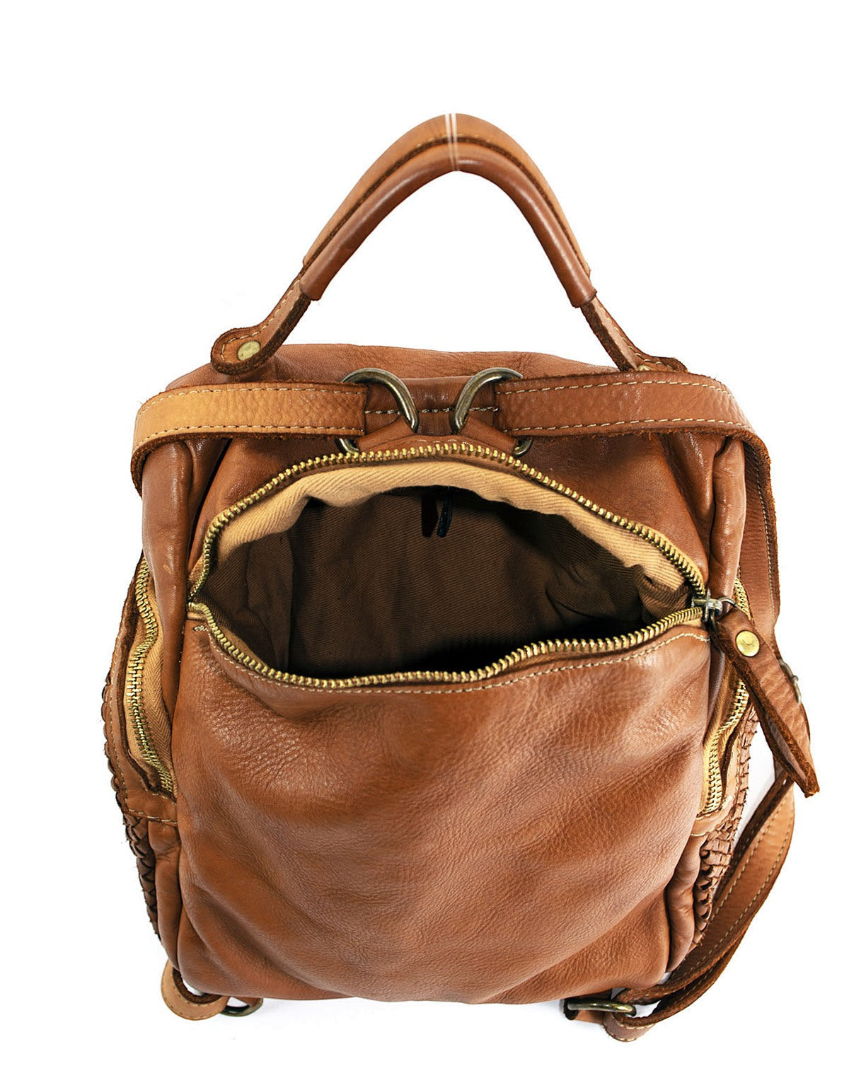 Innenleben vom Lederrucksack mittelgroß Camel mit robustem Baumwollfutter und praktischem Innenfach mit Reißverschluss für Dokumente