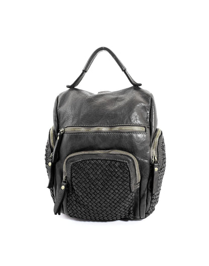 Schwarzer Echtleder Rucksack Damen mit robusten Reißverschlüssen und markanten Vordertaschen aus handgearbeitetem geflochtenem Leder