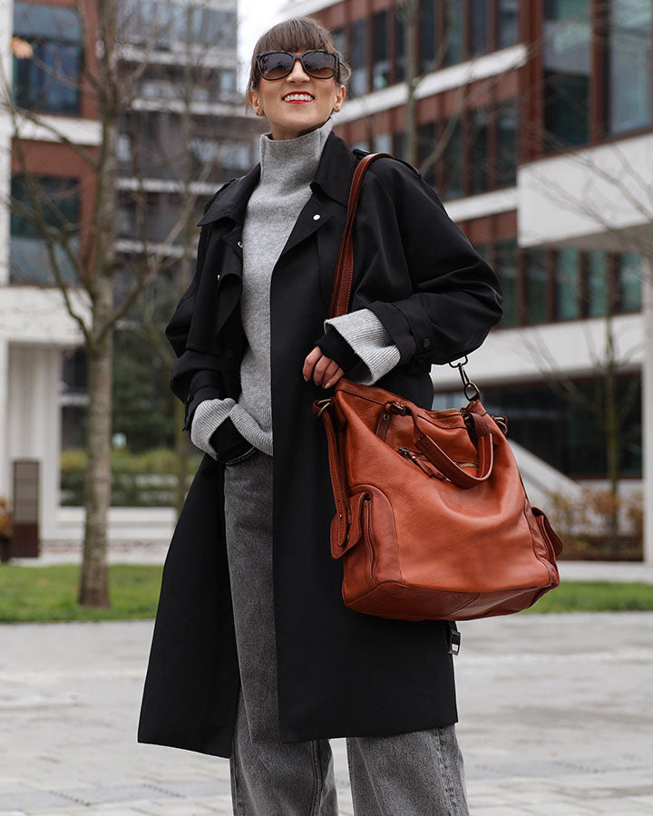 JEANNE. Großer Damen Leder-Shopper mit Fächern
