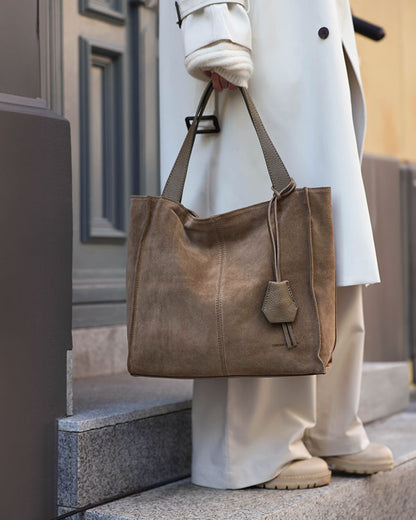 SOHO WILD™ Klassische Shopper-Tasche aus italienischem Wildleder