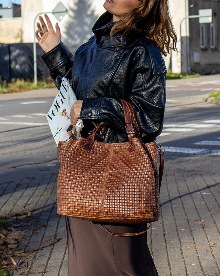 BUCKETBAG™ Damen Leder Beuteltasche mit Flechtprägung.