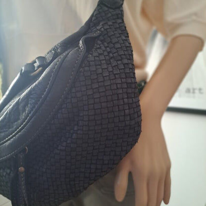 MOND™ Large women's bum bag - cross bag made of hand-woven genuine leather with zip.