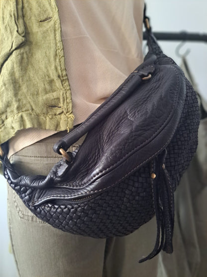 MOND™ Large women's bum bag - cross bag made of hand-woven genuine leather with zip.