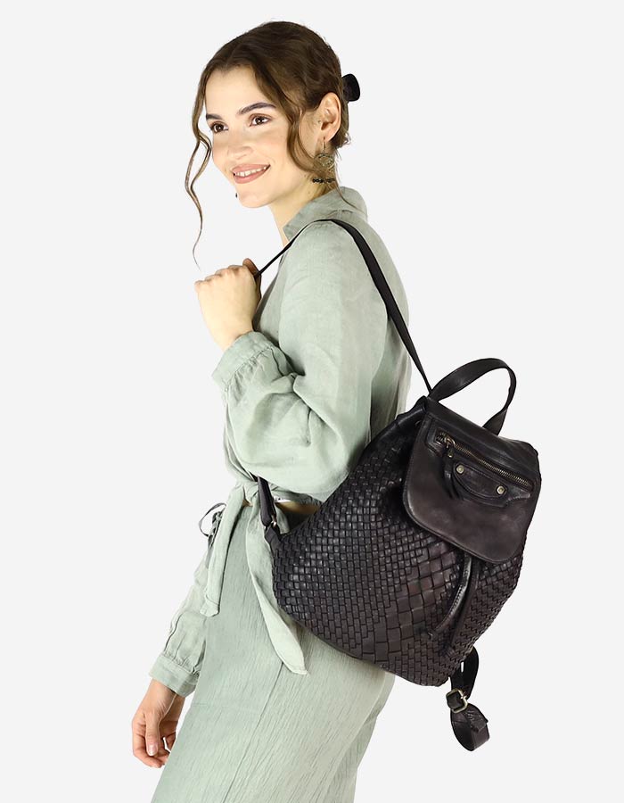 braided leather backpack 2in1 ladies leather backpack made of woven leather in vintage style – Sacktaschen