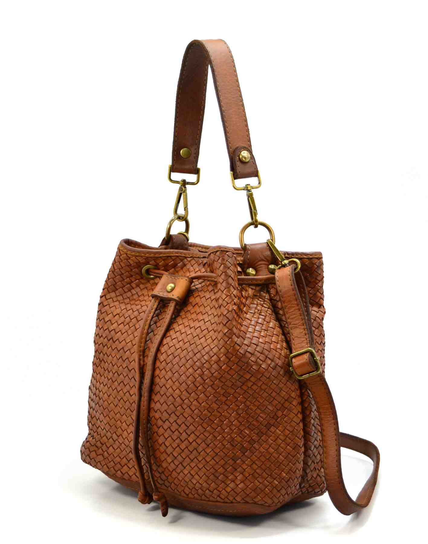 Elegante Leder Beuteltasche für Damen in Cognac-Braun z geflochtenem Vachetta-Kalbsleder, luxuriöse Crossbody-Bag mit natürlichem Oberflächen-Glow