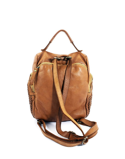 Wandelbarer Echtleder Cityrucksack Damen Camel mit diebstahlsicherem Reißverschluss auf der Rückseite und verstellbaren Schultergurten