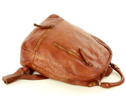 Exklusiver Lederrucksack für Damen und Herren SICILLA in cognac brun, handgefertigtes Unikat aus der Toskana ohne chemische Zusätze hergestellt.