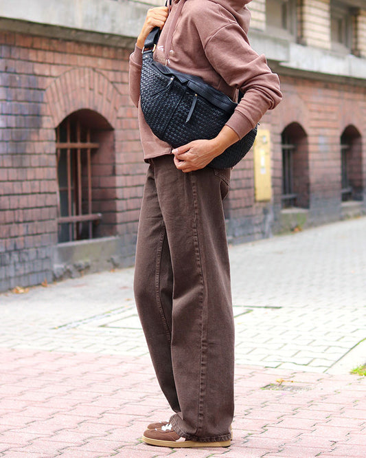 MOND 2 Große Unisex Bauchtasche - Crossbag aus Handgeflochtenes Echtleder m. RV.