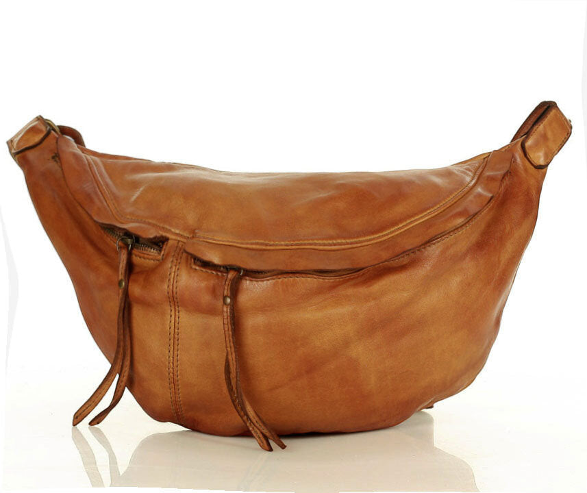 Große Leder Bauchtasche in Halbmondform für Damen & Herren in Cognac-Braun, stilvolle XXL Bananatasche aus weichem Echtleder
