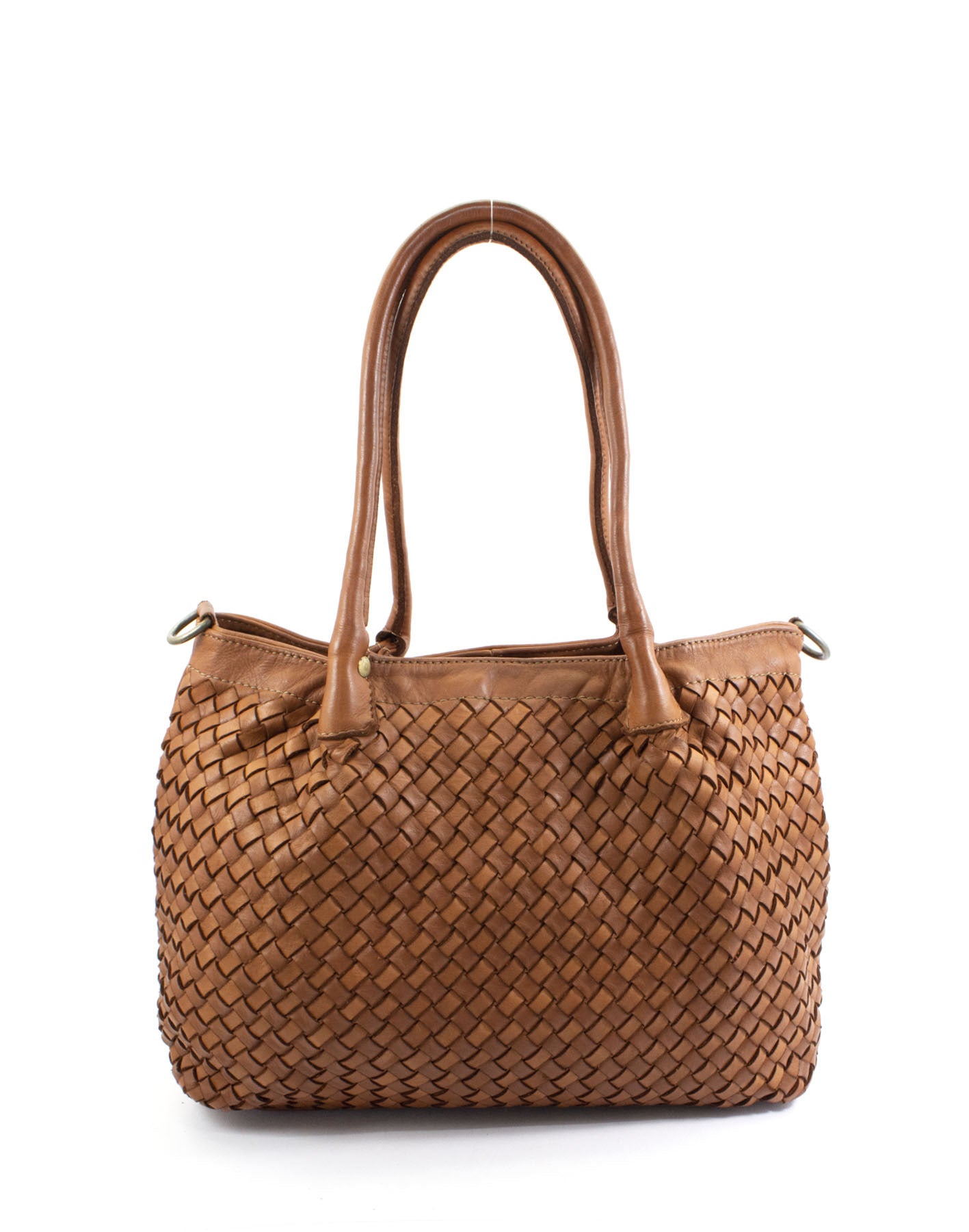 Elegante Henkeltasche für Damen aus echtem italienischen Kalbsleder in Cognac mit handgeflochtener Struktur in der Vorderansicht für Business und Alltag