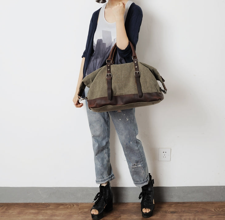 sac bandoulière cuir et toile porté épaule pour femme