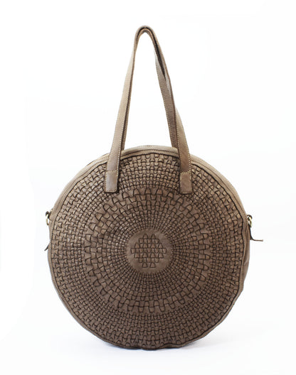 braun ROTUNDA● Ovale Damen-Umhängetasche aus geflochtenem Leder – Wandlungsfähige Eleganz Sacktaschen.com