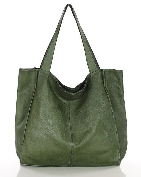 Exklusive Hobo-Bag Schultertasche aus weichem italienischem Leder in grün, Vorderansicht auf neutralem Hintergrund.