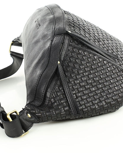 MOND 2 ● Large unisex bum bag - crossbag made of hand-woven genuine leather with zip.