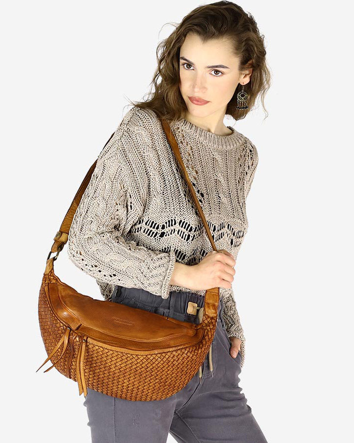 MOND 2 ● Large unisex bum bag - crossbag made of hand-woven genuine leather with zip.