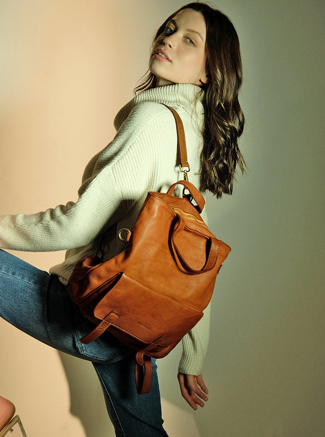 MORENO 3-in-1 leather shopper bag with backpack function for women with zipper. Black or brown – Sacktaschen MORENO 3-in-1 leather shopper bag with backpack function for women with zipper. Black or brown – Sacktaschen