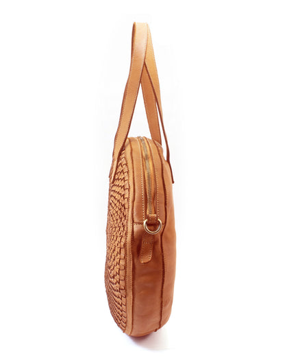 ROTUNDA● Oval women's shoulder bag made of braided leather