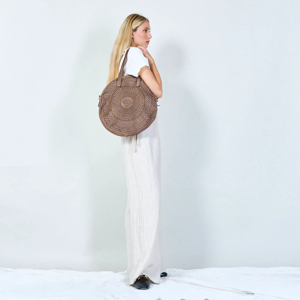 ROTUNDA● Oval women's shoulder bag made of braided leather