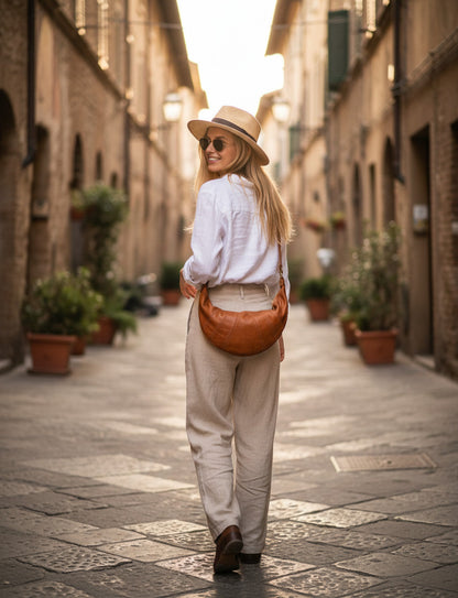LUNA● Hobo crescent bag. Halbmond Tasche aus italienischem Leder Sacktaschen