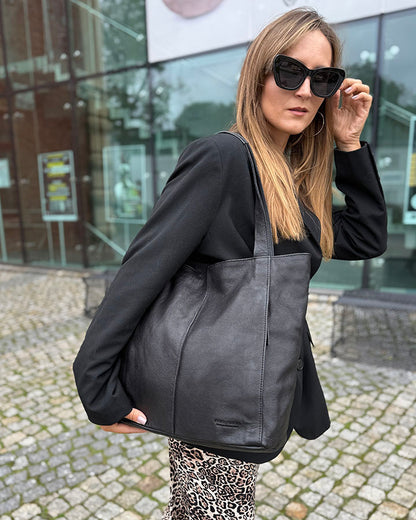Women's black shopper bag made of Italian leather for office use – large bag for DIN A4 documents