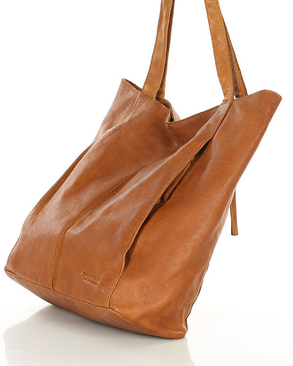 Large women's shopper bag in cognac Italian leather – everyday hobo bag