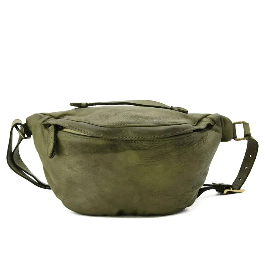 Große Leder-Bauchtasche aus grün Naturleder Lavada - Bumbag mit flacher Silhouette für Damen und Herren.