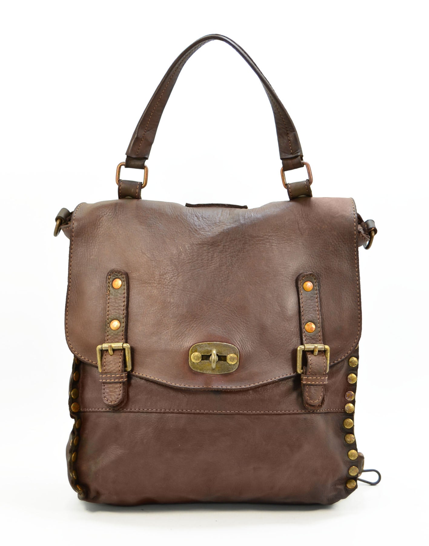 Dunkelbrauner Boho Lederrucksack Damen Echtleder mit Nieten und Vintage-Finish aus pflanzlich gegerbtem Vachetta-Leder.