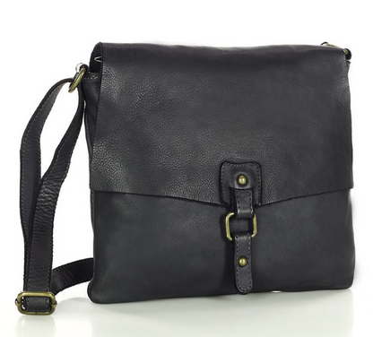 Damen Crossbody Tasche aus schwarzfarbenem Echtleder im kompakten Vintage-Design für Alltag und Reisen