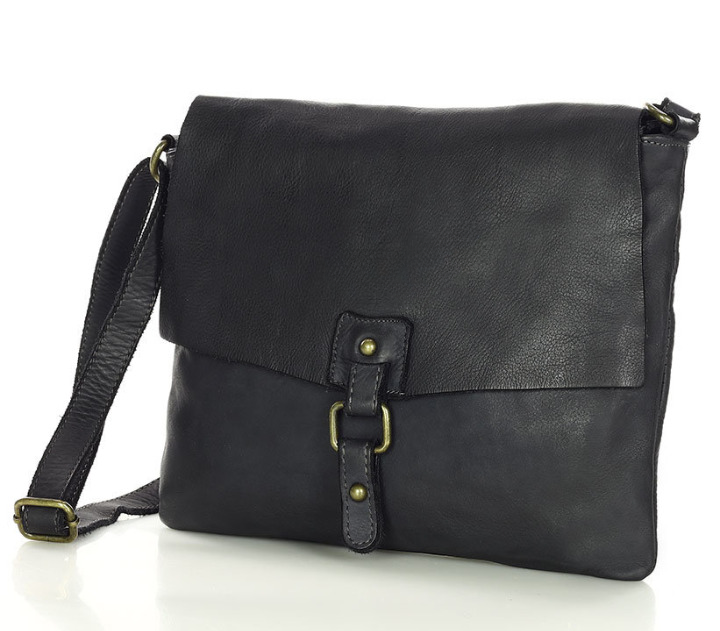 Kleine Leder Umhängetasche für Damen aus schwarz italienischem Echtleder mit zeitloser Silhouette